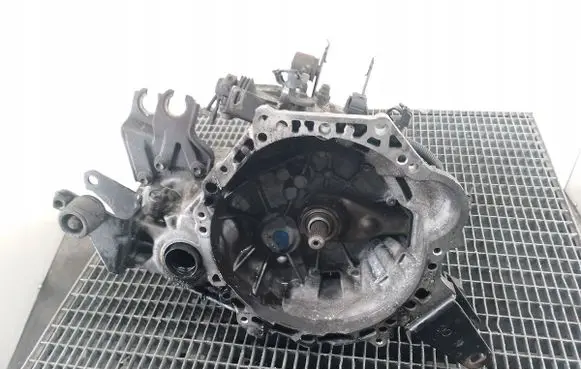 Toyota Avensis T250 Manual 5 speed gearbox 3111505010