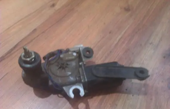 Hyundai Accent Rear window wiper motor 9870022000