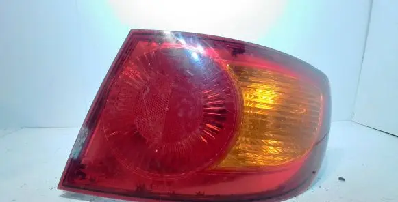 Hyundai Elantra Rear/tail lights 924022D2
