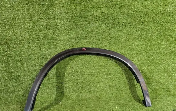 BMW X1 U11 Front arch trim 