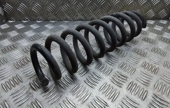 BMW 1 E81 E87 Rear coil spring