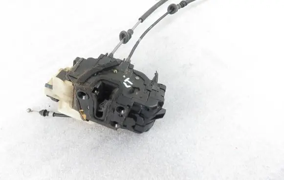 Hyundai Santa Fe Rear door lock 814102B000