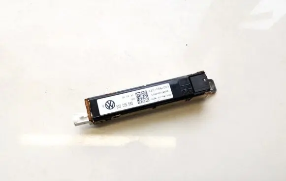 Volkswagen Jetta VI Antenna control unit 5c6035552 920-264-001