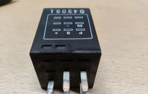Cadillac SRX Other relay 71818295 VTM110F77Z01