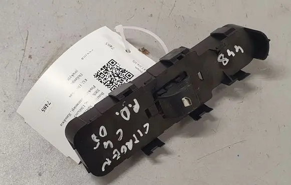 Citroen C4 I Electric window control switch 9651468677