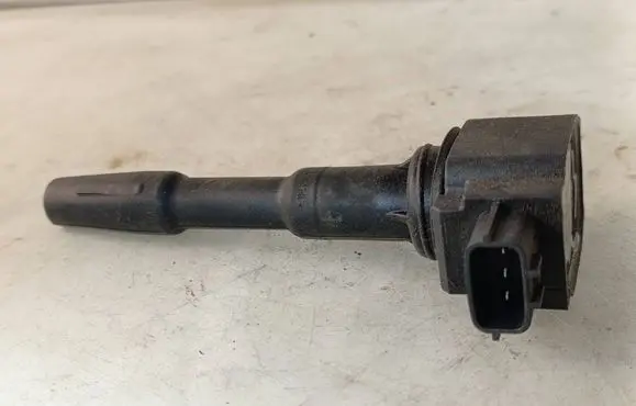 High voltage ignition coil