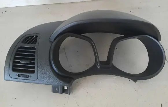 Hyundai ix20 Dashboard center trim panel 1K848