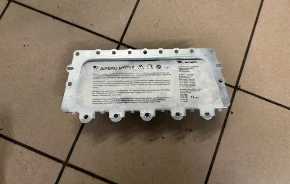 BMW 6 F06 Gran coupe Passenger airbag 39914702307 608739301C 12B2401A0004