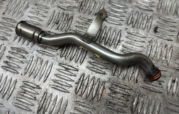Land Rover Range Rover Velar Turbo turbocharger oiling pipe/hose G4D36K673GD