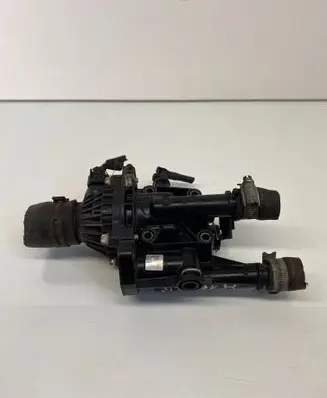 Thermostat/thermostat housing