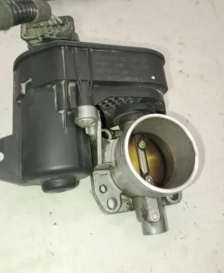 Peugeot 208 Throttle valve 9673622380