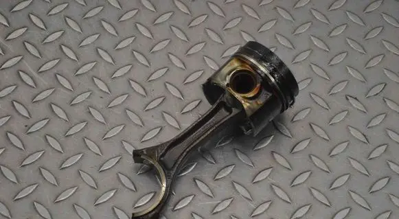 Piston