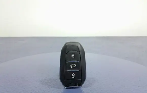 Peugeot 5008 Ignition lock