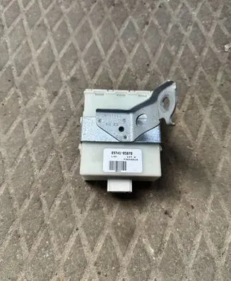 Toyota Avensis T250 Door central lock control unit/module 8974105070 73668012