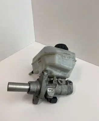 Skoda Superb B6 (3T) Master brake cylinder 5N0945459A