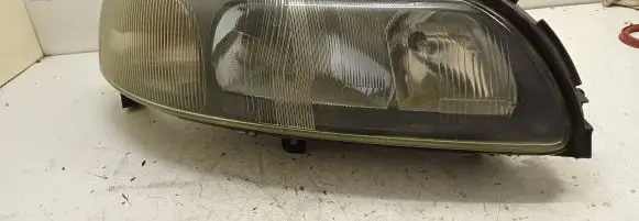 Volvo V70 Headlight/headlamp 89007908