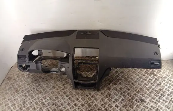 Mercedes-Benz C W204 Dashboard 