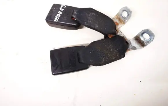 Ford Fiesta Rear seatbelt buckle 2s6aa613k21af