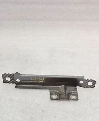Mercedes-Benz S W222 Fender mounting bracket A2228811414
