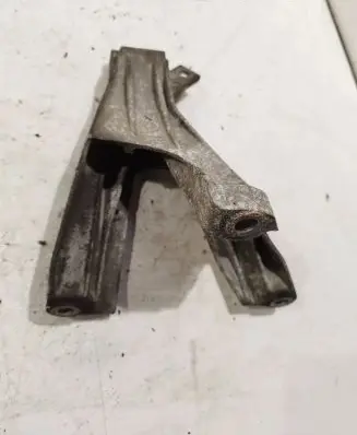 Audi A6 S6 C6 4F Engine mounting bracket 4F0199308P