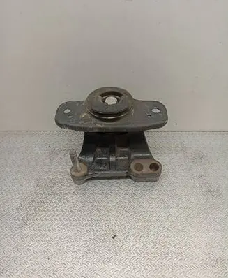 Citroen C1 Engine mount bracket 12305YV020 032316