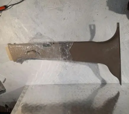 (B) pillar trim (bottom)