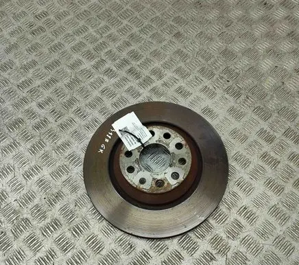 Volkswagen Golf VII Rear brake disc 5Q0615601E