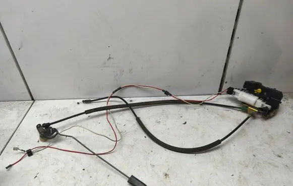 Renault Kangoo I Sliding door lock 7701472044