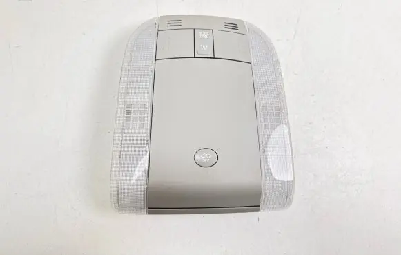 Toyota Auris 150 Front seat light 2710003431 B271000313