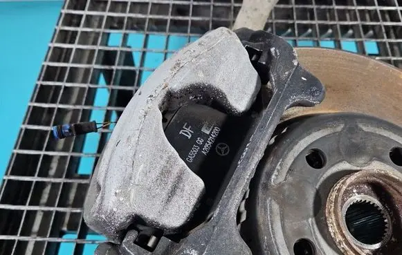 Mercedes-Benz E W213 Front brake caliper IMPRK1561433