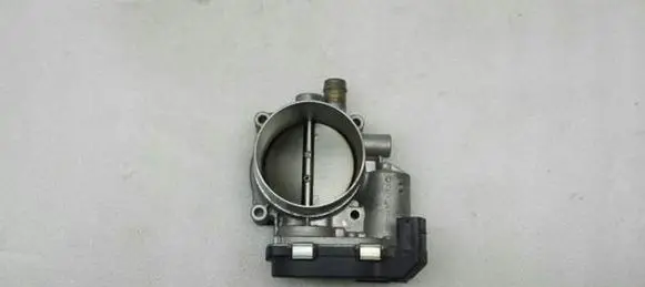 BMW 5 E60 E61 Throttle valve 7556119