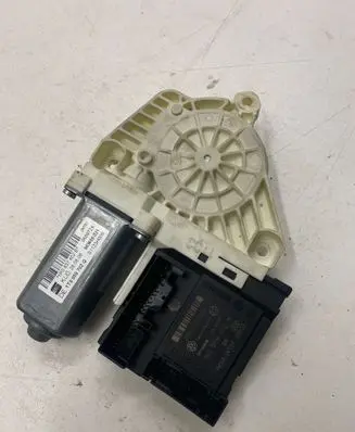 Seat Leon (1P) Front door electric window regulator 1P0837402E 1T0959702G 983605321