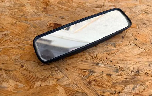 Nissan Qashqai Rear view mirror (interior) 96321AX700