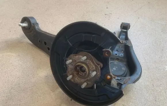 Lexus RX 450H Rear wheel hub spindle/knuckle 