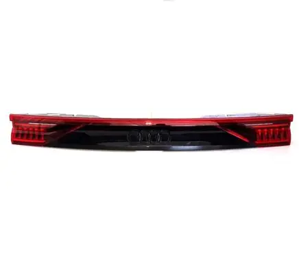 Audi Q8 Tailgate rear/tail lights 4M8945095T