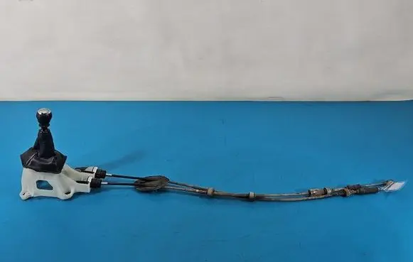 Toyota RAV 4 (XA40) Gear shift cable linkage IMPRK1564514
