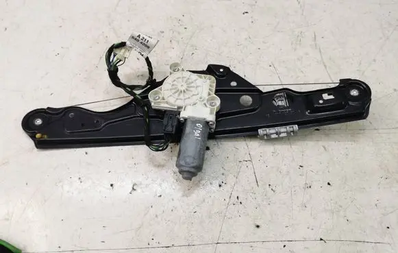 Mercedes-Benz E W211 Rear door window regulator with motor A2117300246