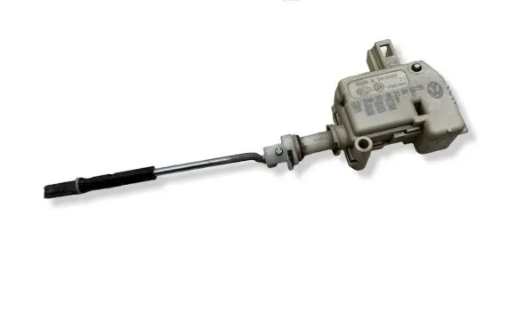Volkswagen Golf IV Central locking motor 3B0959782