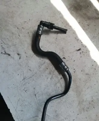 Opel Astra J Fuel line pipe 3336672G