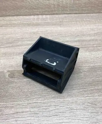 Radiator mount bracket