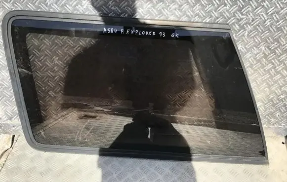 Ford Explorer Rear side window