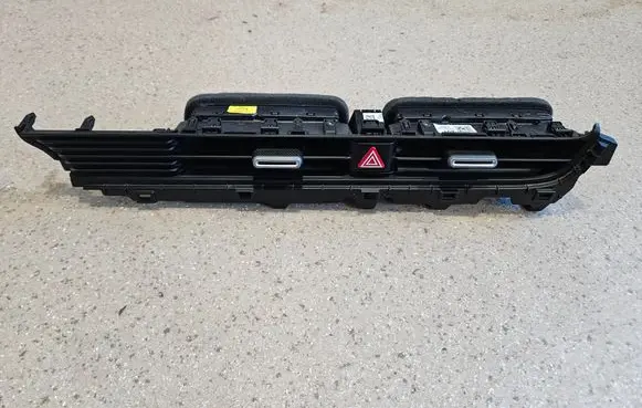 Hyundai Ioniq 5 Dash center air vent grill 97410GI000
