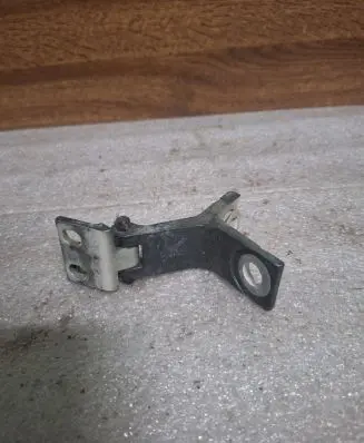 Audi 80 90 S2 B4 Rear door upper hinge 893831401