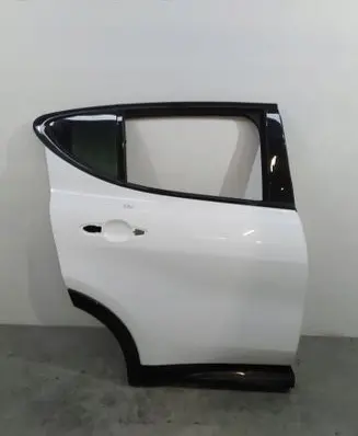 Alfa Romeo Tonale Front door 