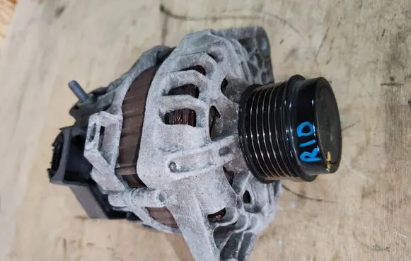 KIA Rio Generator/alternator 2610164 373002B700