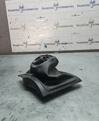 Gear lever shifter trim leather/knob