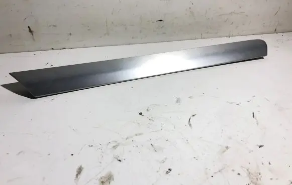 Mercedes-Benz ML W164 Rear door card trim A1647300622