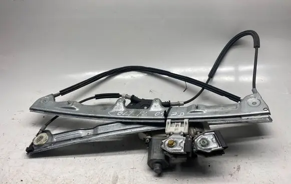 Mitsubishi Colt Front door window regulator with motor 0130822207