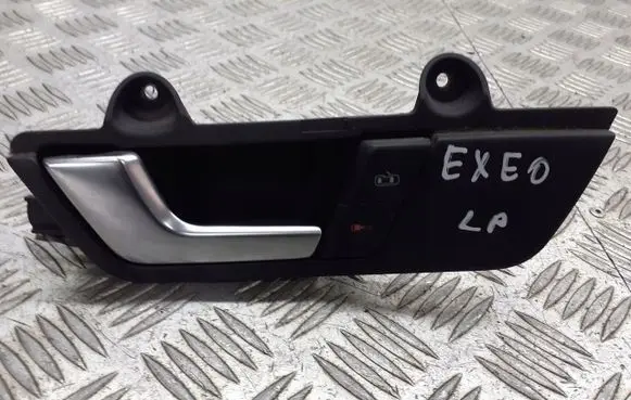Seat Exeo (3R) Front door interior handle 8E1837019