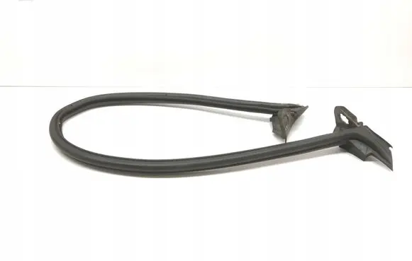 BMW 5 G30 G31 G38 Rubber seal tailgate window/glass 7390378